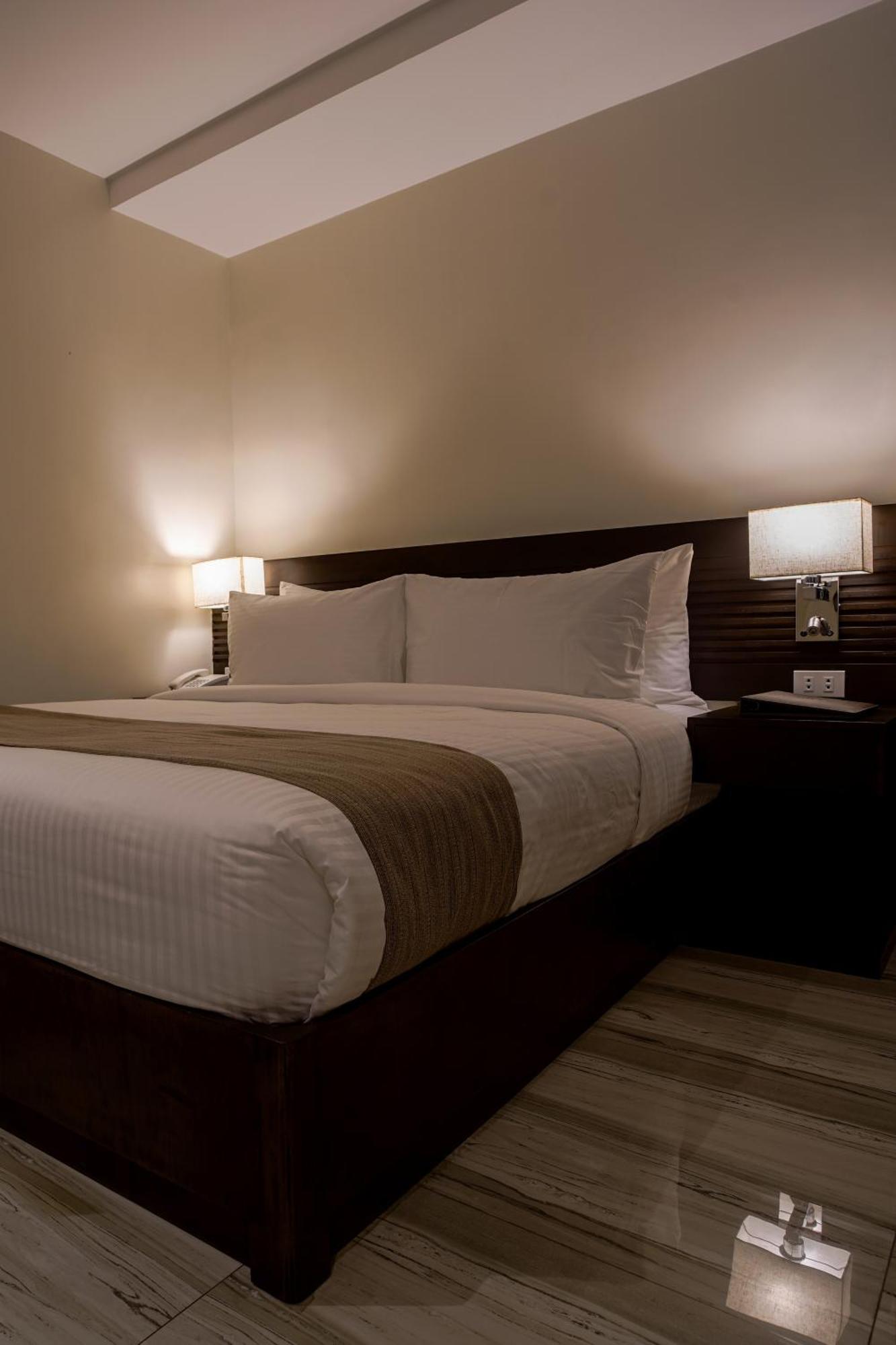 Hotel Areca ليغاسبي المظهر الخارجي الصورة
